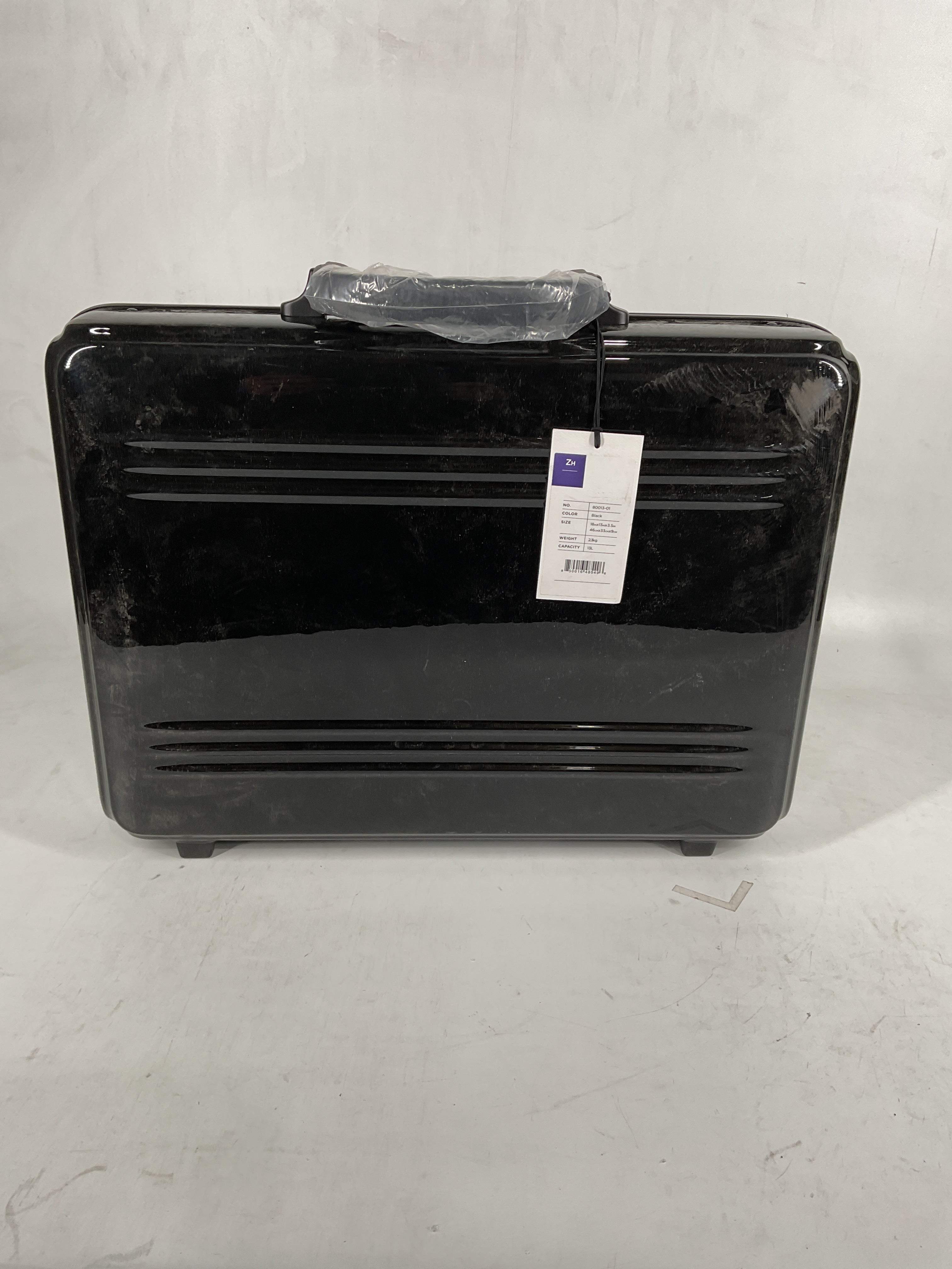 ZERO Halliburton Edge Lightweight Brilliant Attaché Collection Black Medium Attache U1