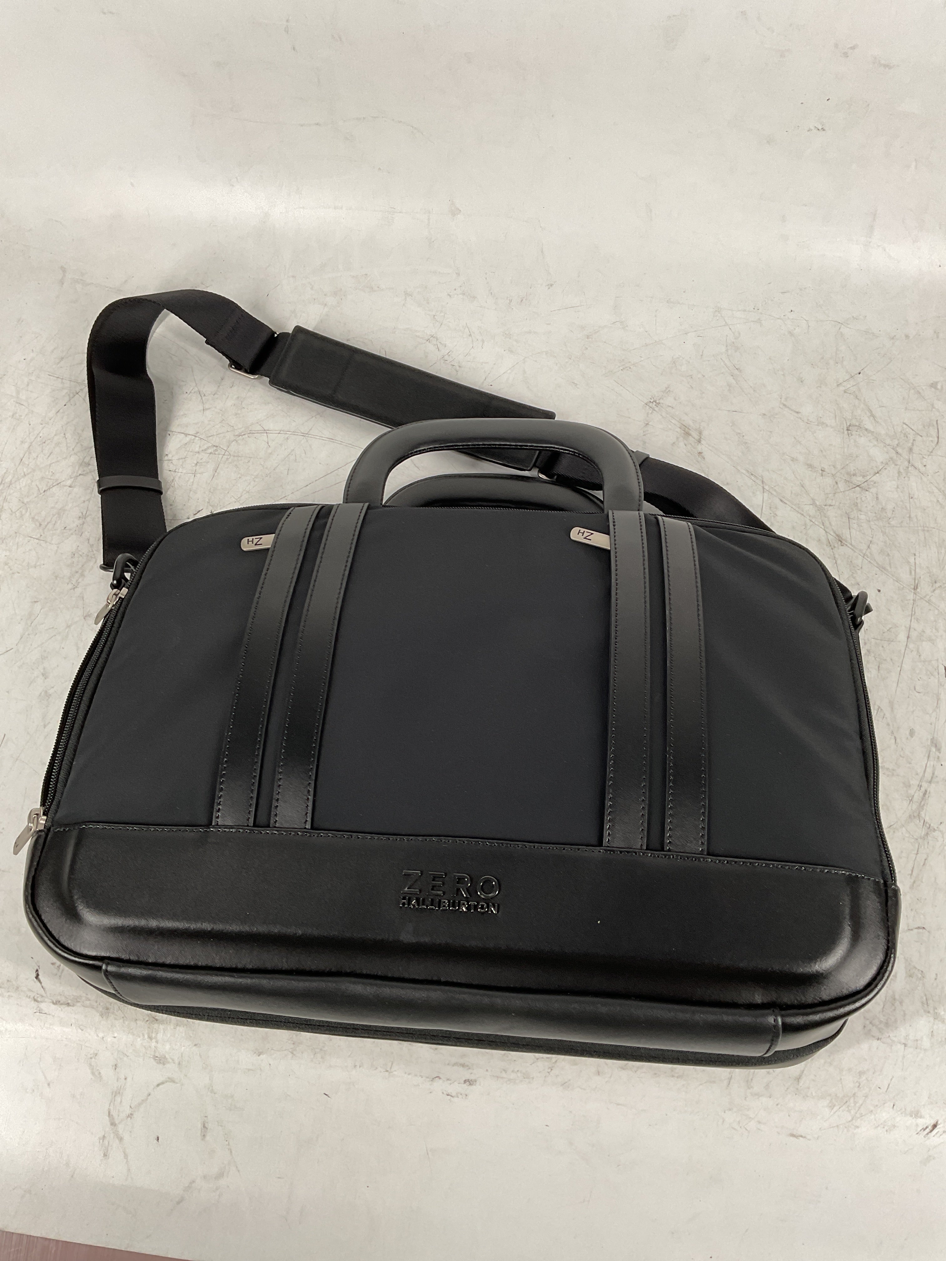 ZERO Halliburton The Journal Nylon Lightweight Briefcase Black Three Way Expandable Briefcase U2