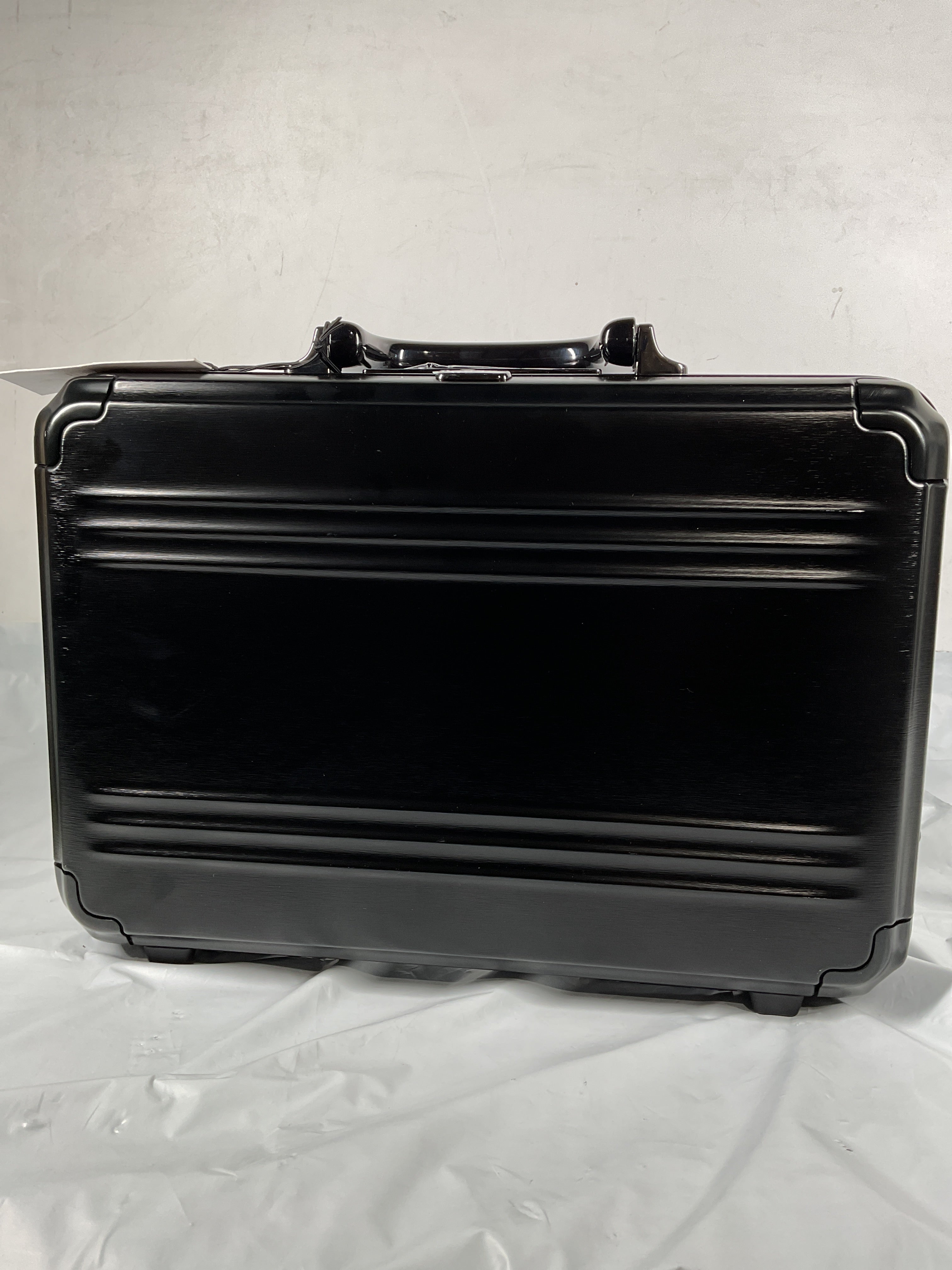 ZERO Halliburton Pursuit Aluminum Hardside Attaché ( Black , Small Attaché ) Black Small Attache U1