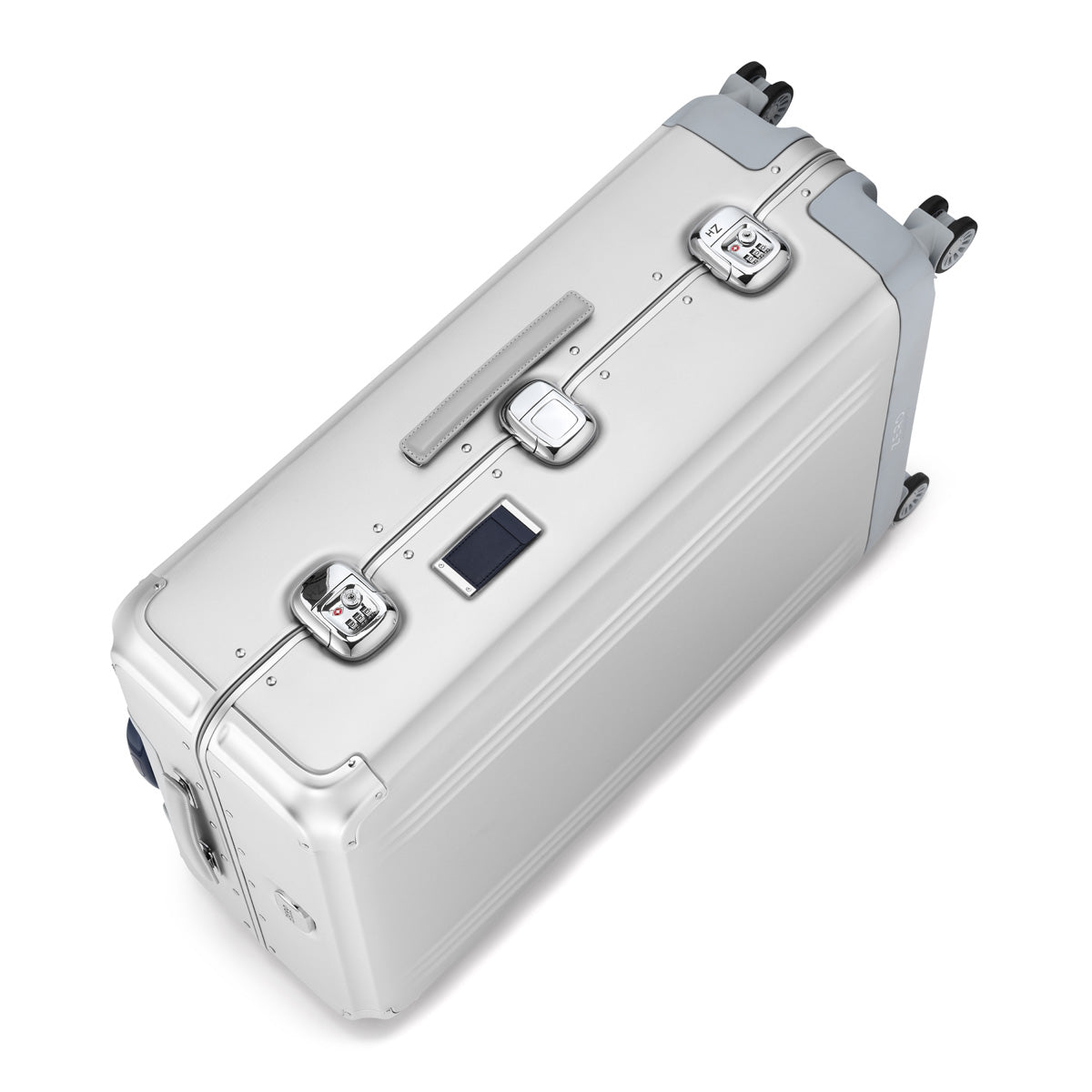 ZERO Halliburton Pursuit Aluminum Hardside Travel Case Silver Large Travel Case U2