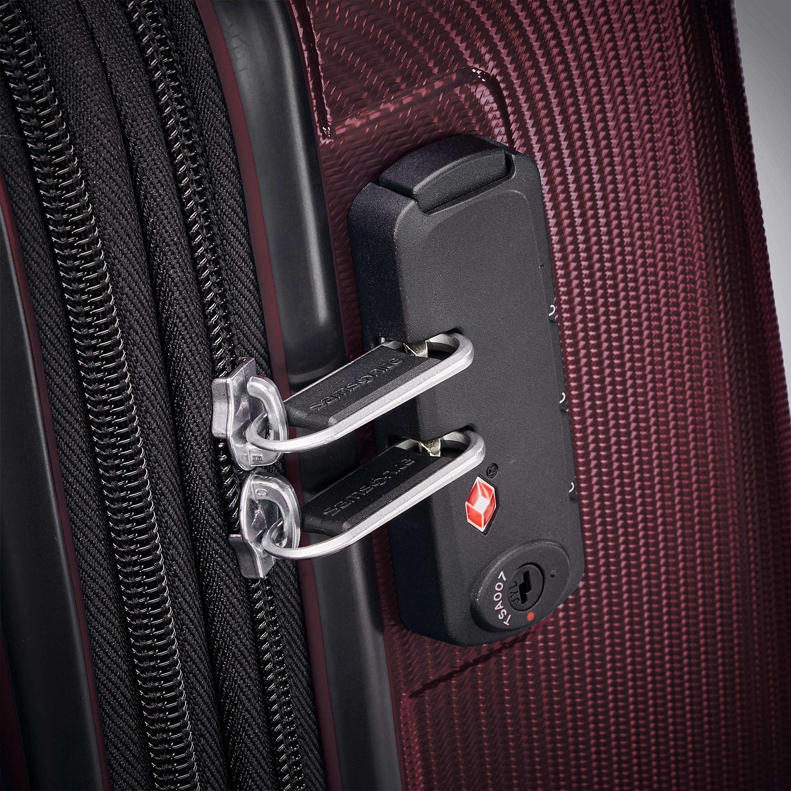 Samsonite Winfield 3 DLX Spinner U4