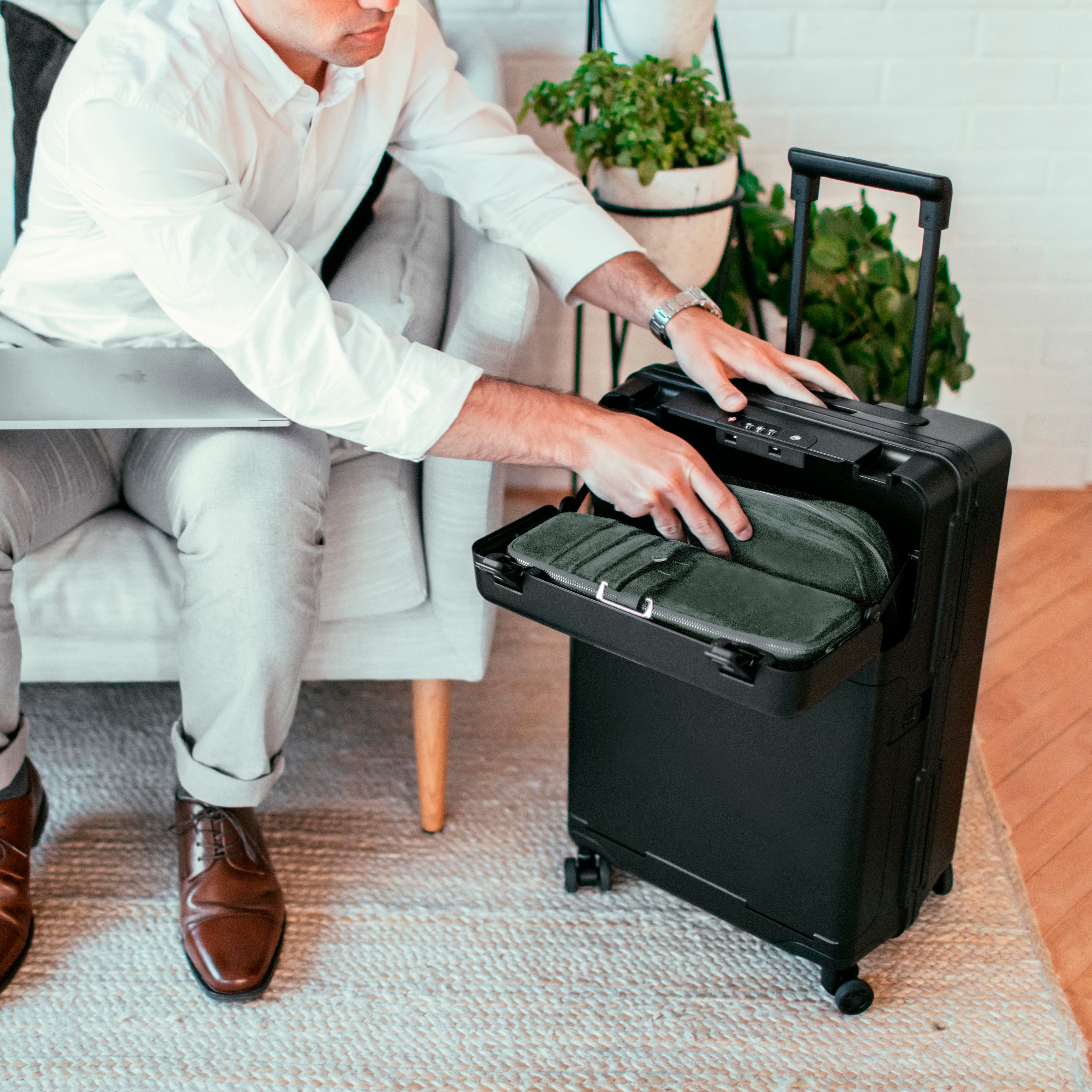 Barmes Design Carry-on Luggage including Laptop Satchel, Essentials Bag, Sorted Case U2