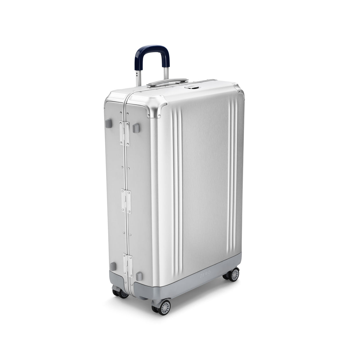 ZERO Halliburton Pursuit Aluminum Hardside Travel Case Silver Large Travel Case U2