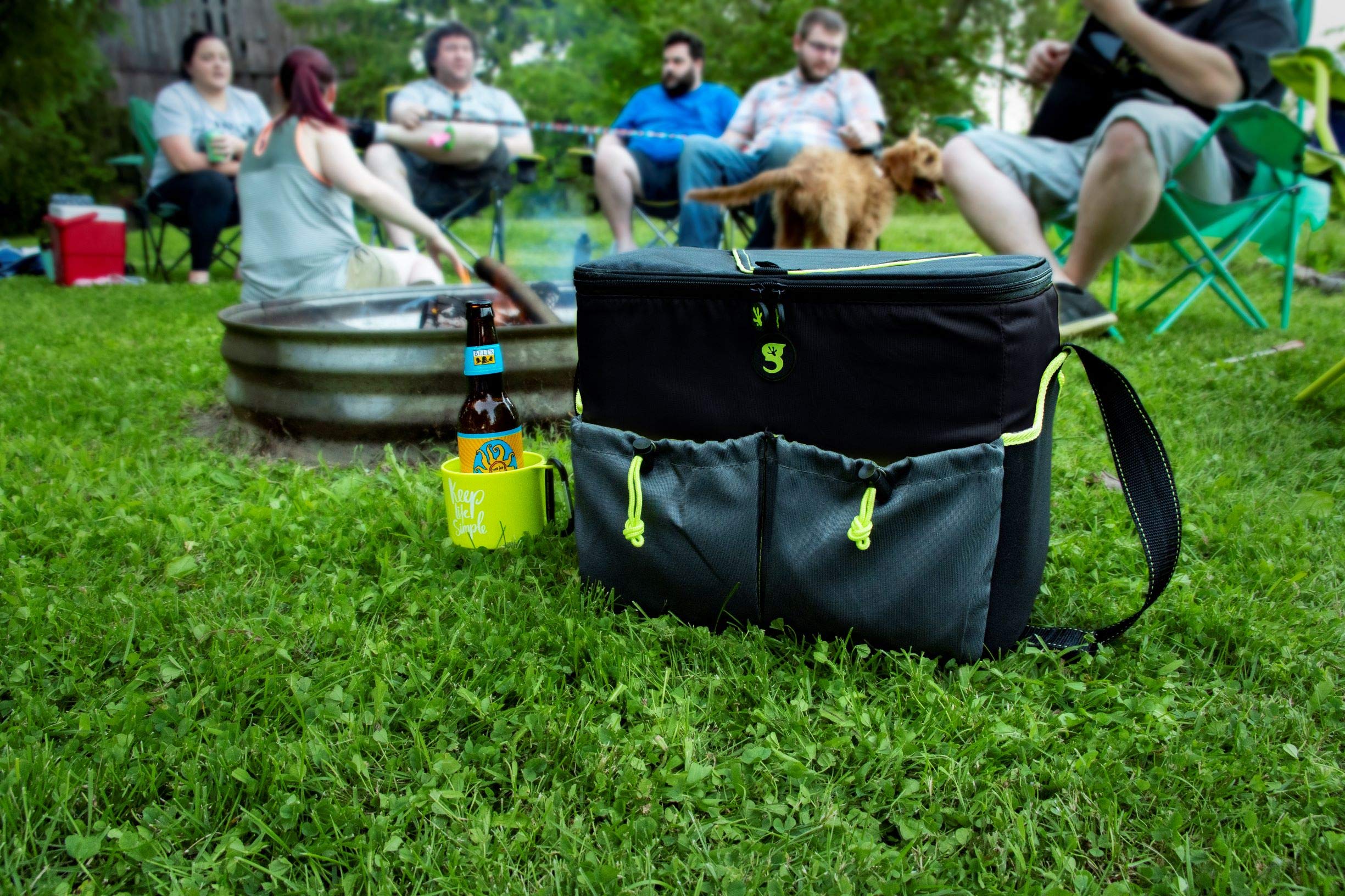 Geckobrands Large 15 bottle / 24 Can Cooler with Removable Hard Liner ( White/Black , One Size ) White/Black One Size U1