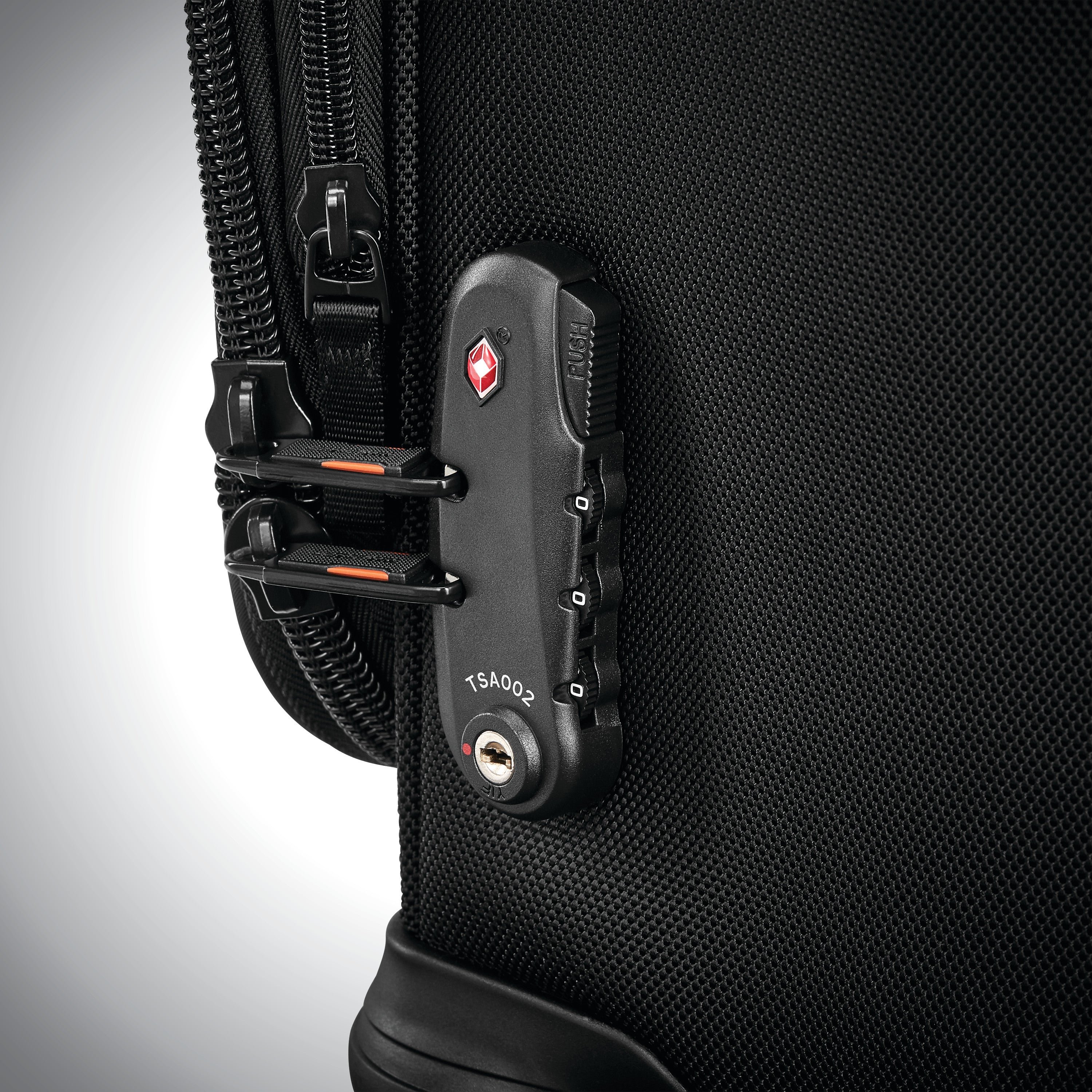 Samsonite PRO Expandable Spinners Black 29 Inch U1