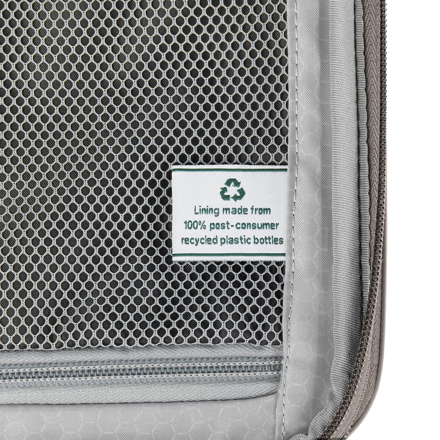Travelpro Maxlite Air Hardside Expandable Luggage, 8 Spinner Wheels, Lightweight Hard Shell Polycarbonate U10
