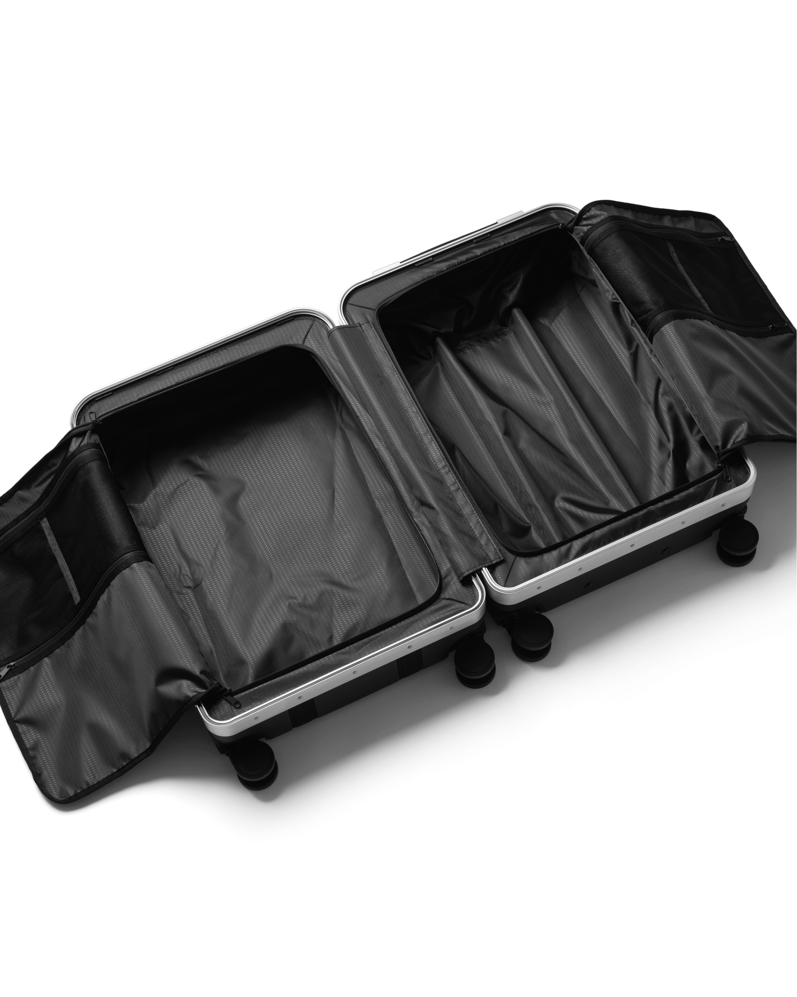 D_b_ Ramverk Pro Hardside Spinner Luggage Collection ( Silver , Checked-Medium ) Silver Checked Medium U1