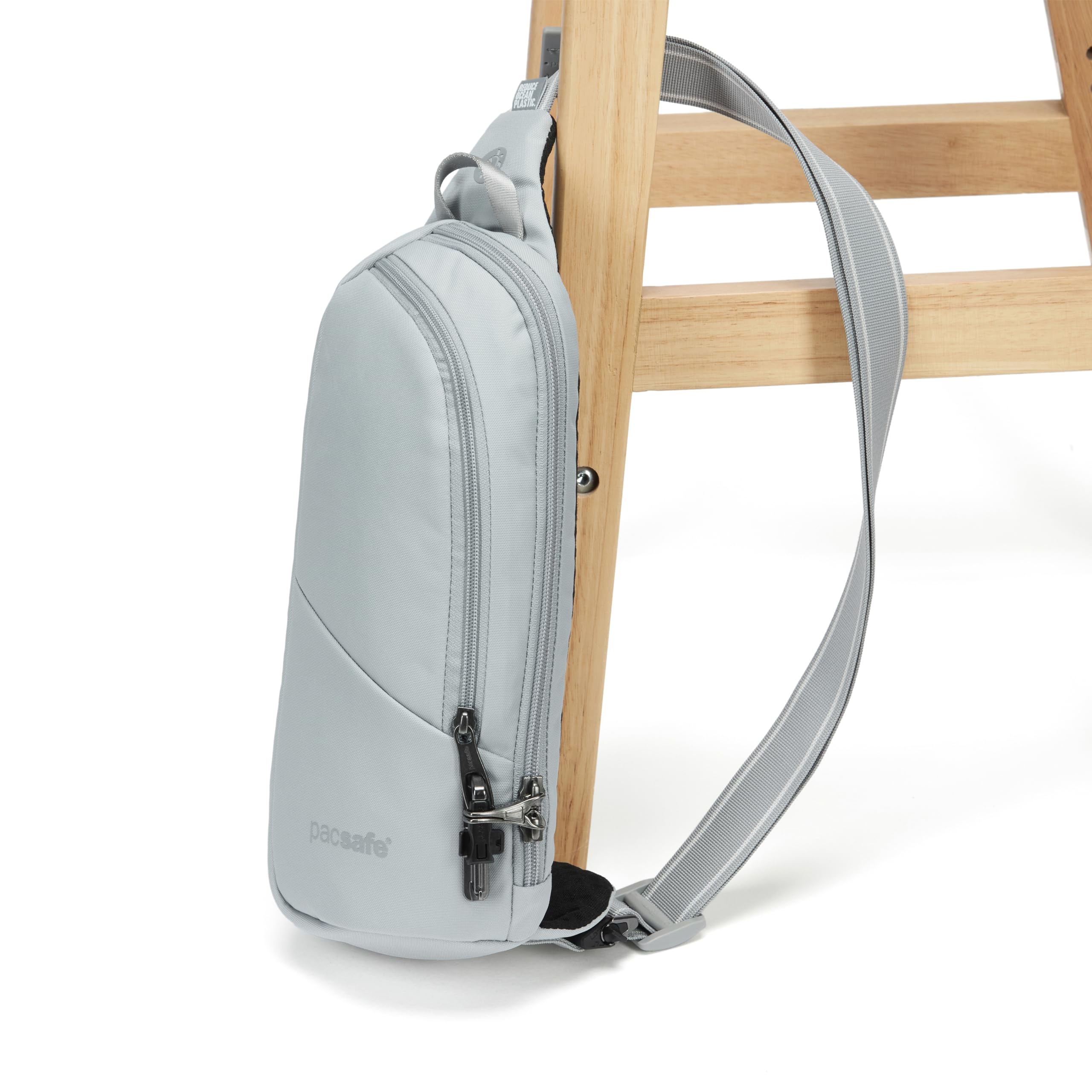 Pacsafe V Action Sling ( Digital Gray , 2.2 Liter ) Digital Gray 2 2 Liter U1