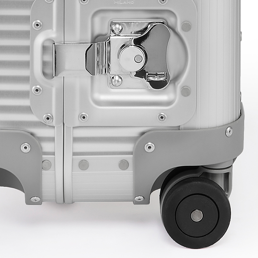 FPM Milano Bank Spinner, Durable and Luxurious Luggage Made in Italy, 4-wheel Spinner for Smooth Travel, Integrated TSA Lock, Fine Leather Straps  ( Moonlight Silver , Carry-On 55M ) Moonlight Silver Carry On 55 M U1