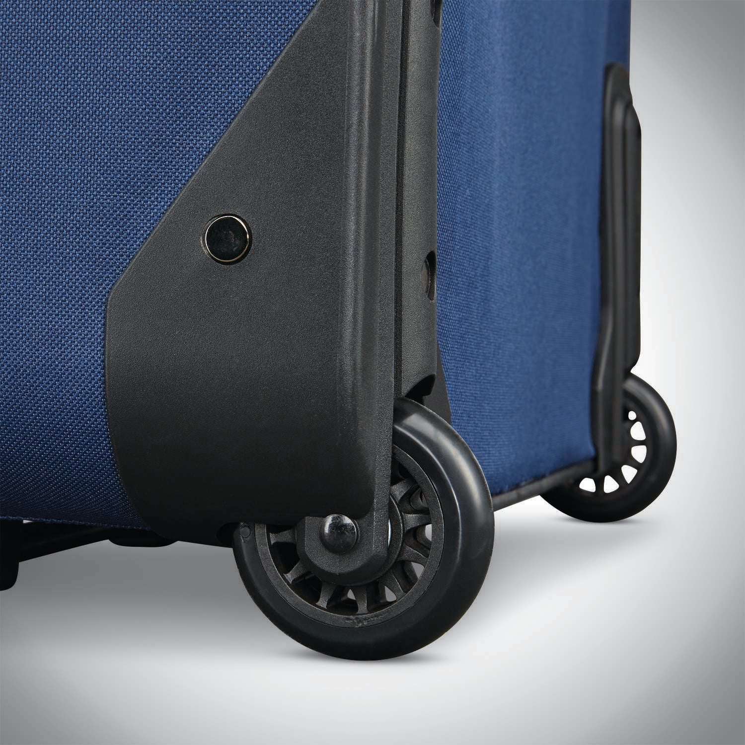 American Tourister Fieldbrook Xlt 3-Piece Set (Boarding Bag/ 21 /25 Upright) ( Navy , One Size ) Navy One Size U1