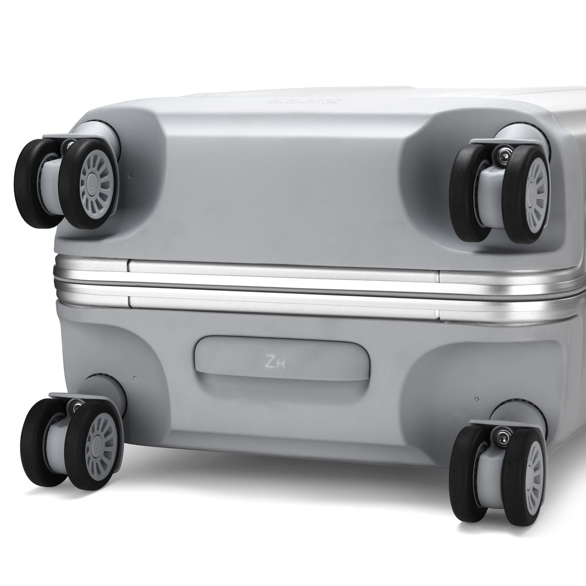 ZERO Halliburton Pursuit Aluminum Hardside Travel Case ( Silver , International Carry-On ) Silver International Carry On U1