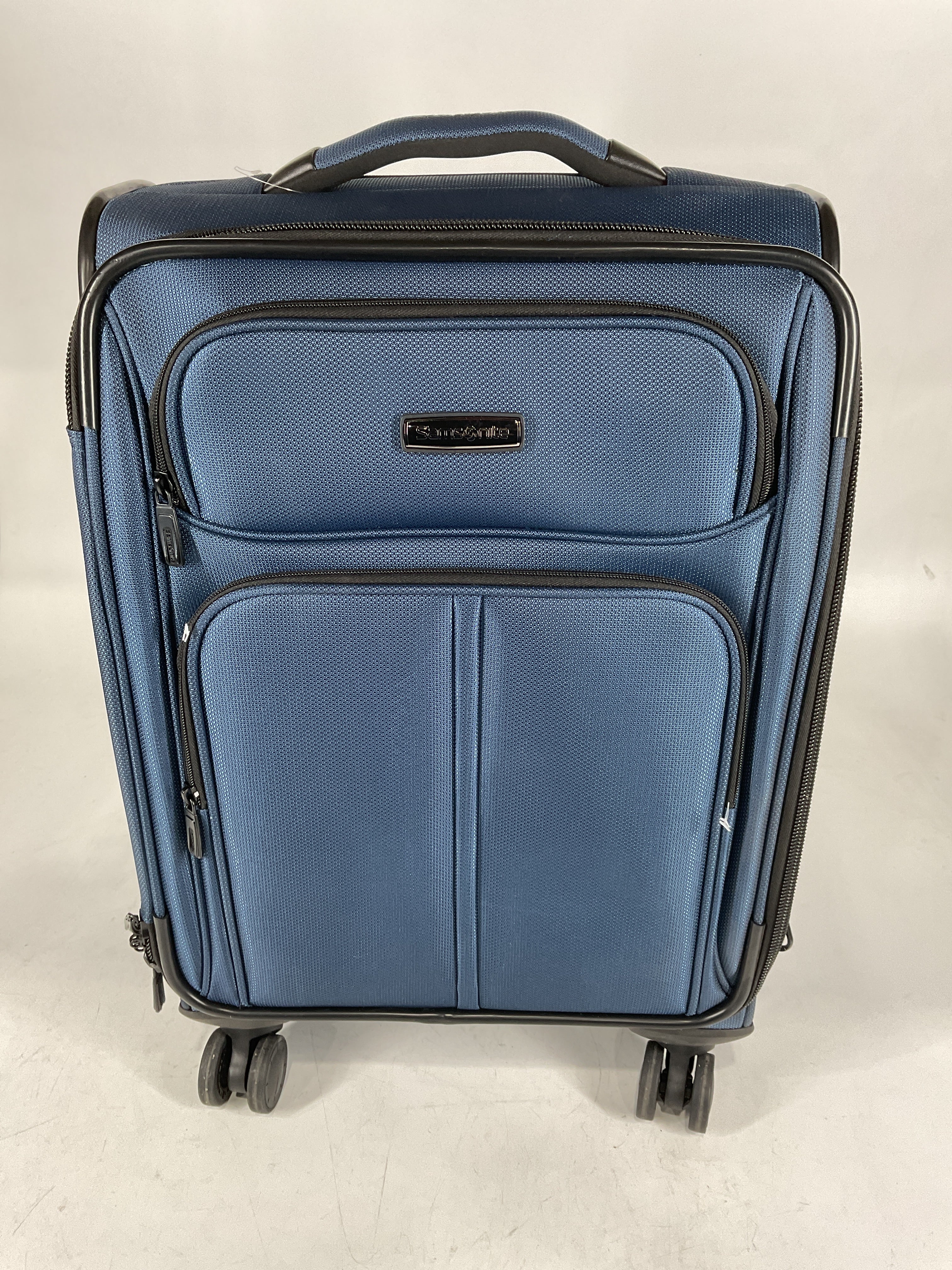 Samsonite Lineate Expandable Spinner Carry-On U1