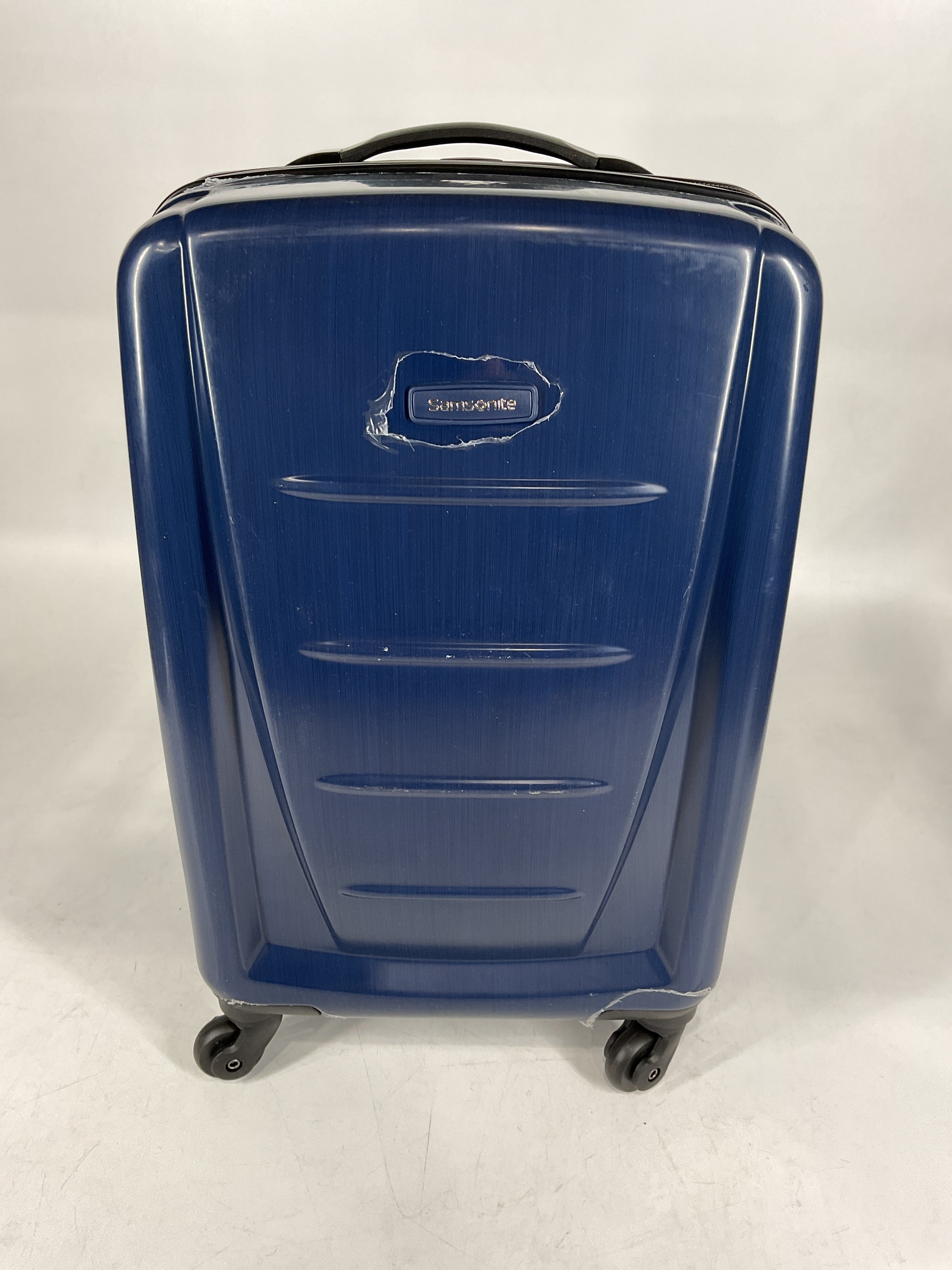 Samsonite Winfield 2 Hardside Luggage with Spinner Wheels U7