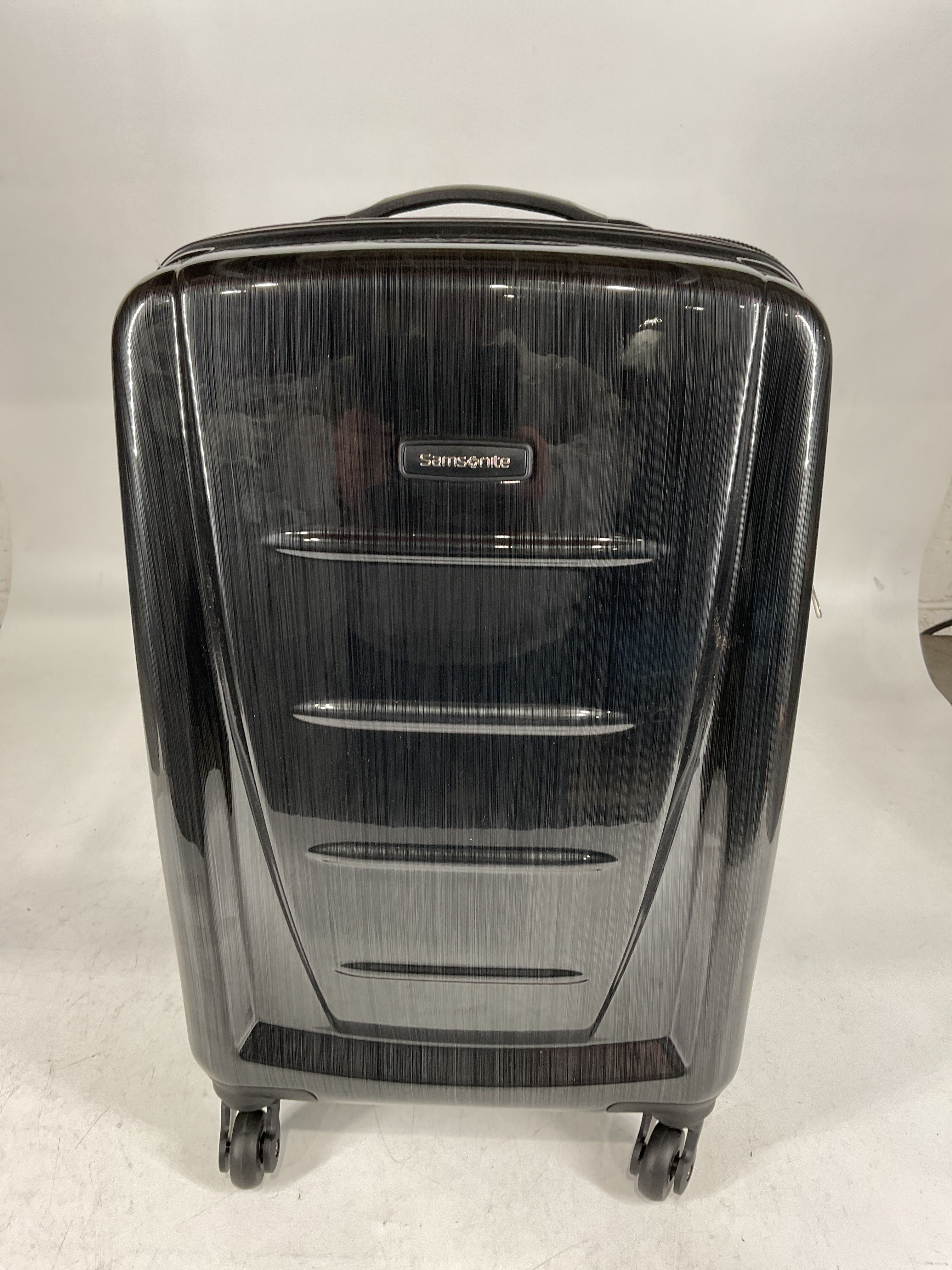 Samsonite Winfield 2 Hardside Luggage with Spinner Wheels U7