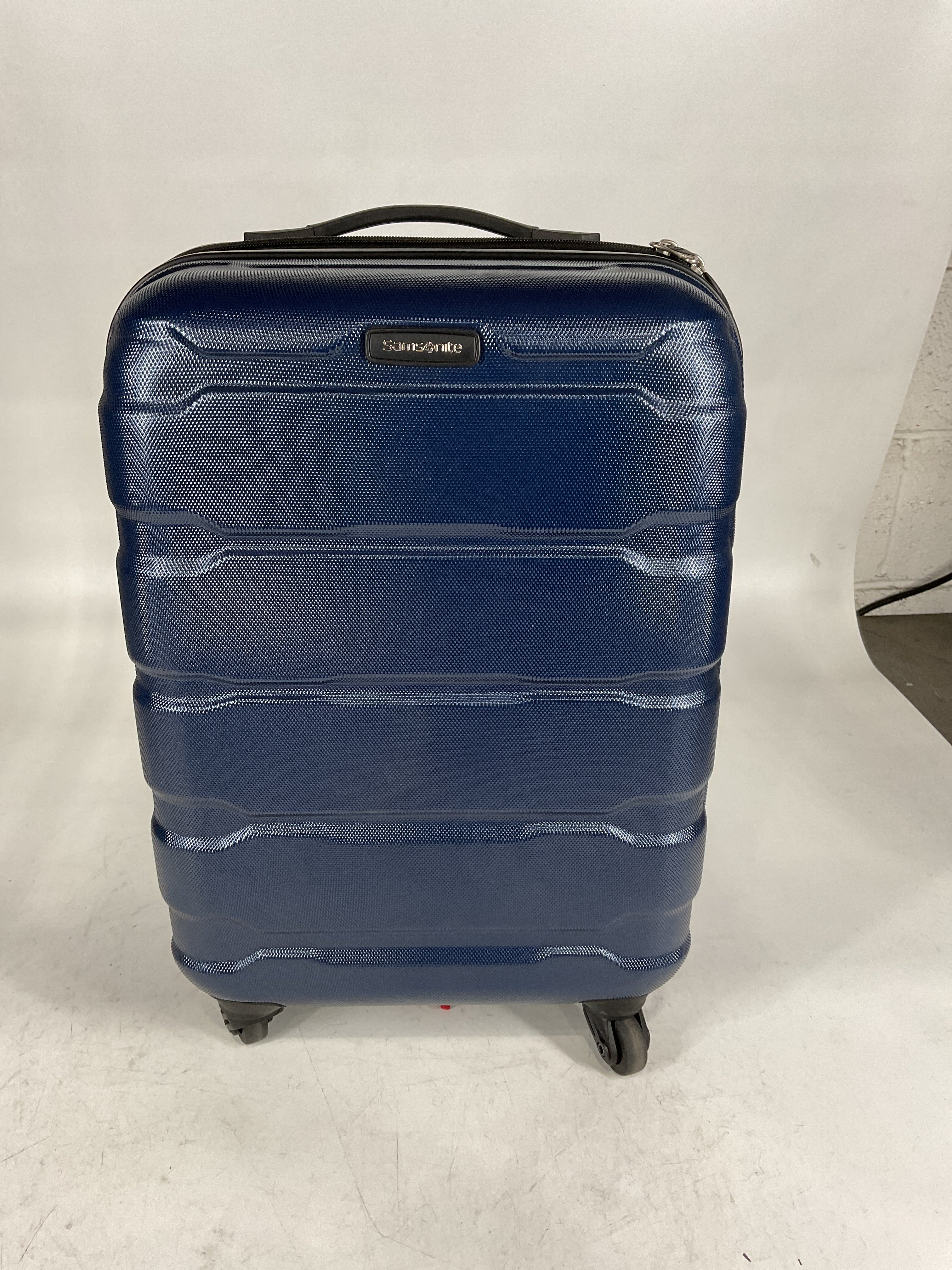 Samsonite Omni Pc Hardside Expandable Luggage with Spinner Wheels U9