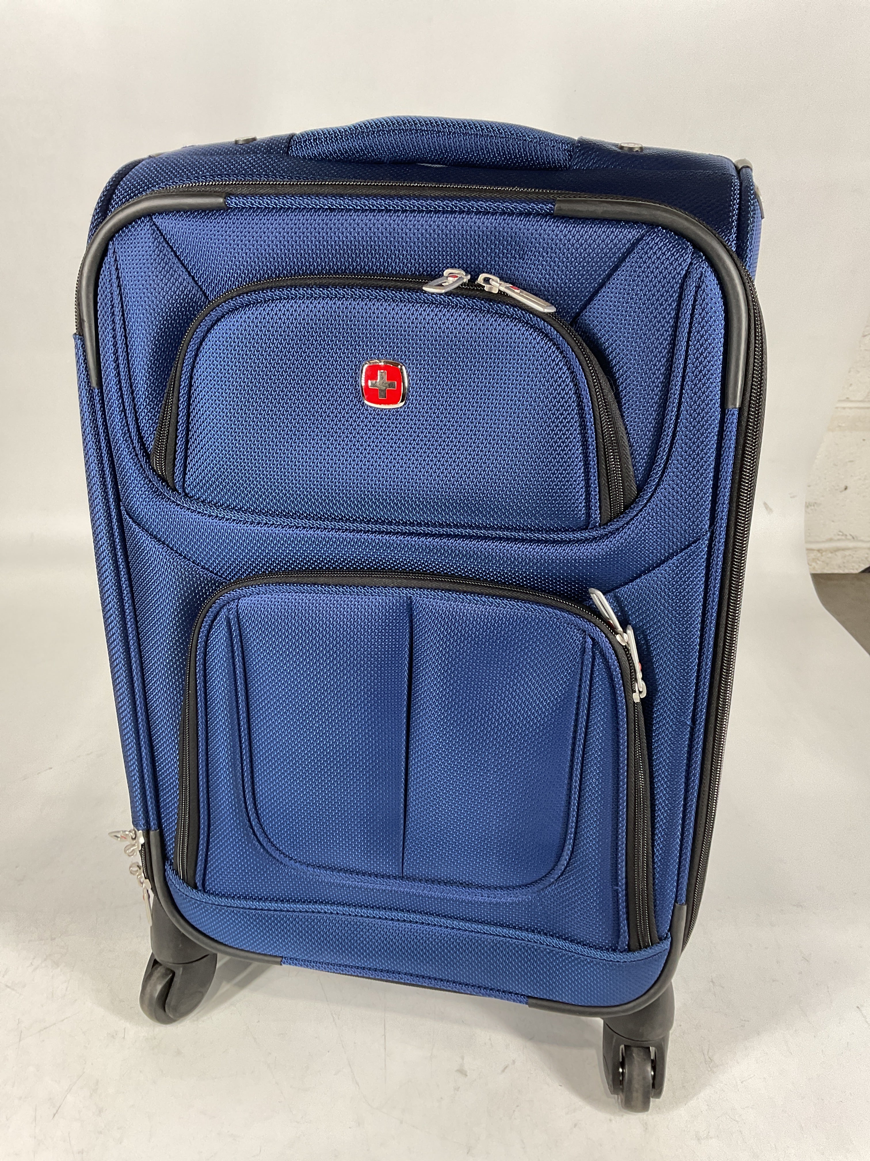 SwissGear Sion Softside Expandable Roller Luggage, Blue, Carry-On 21-Inch U2