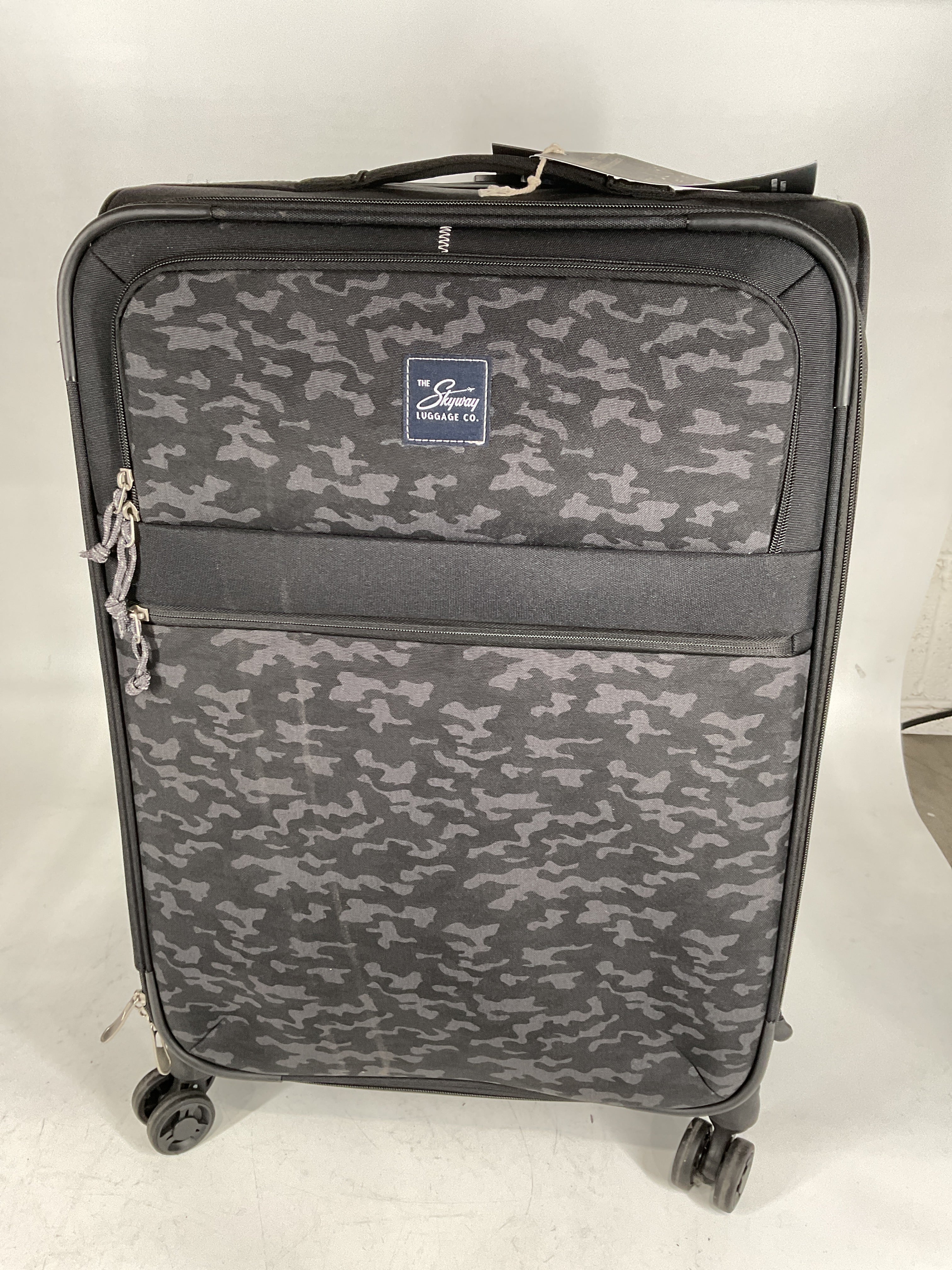 Skyway Rainier Softside Lightweight Luggage U1