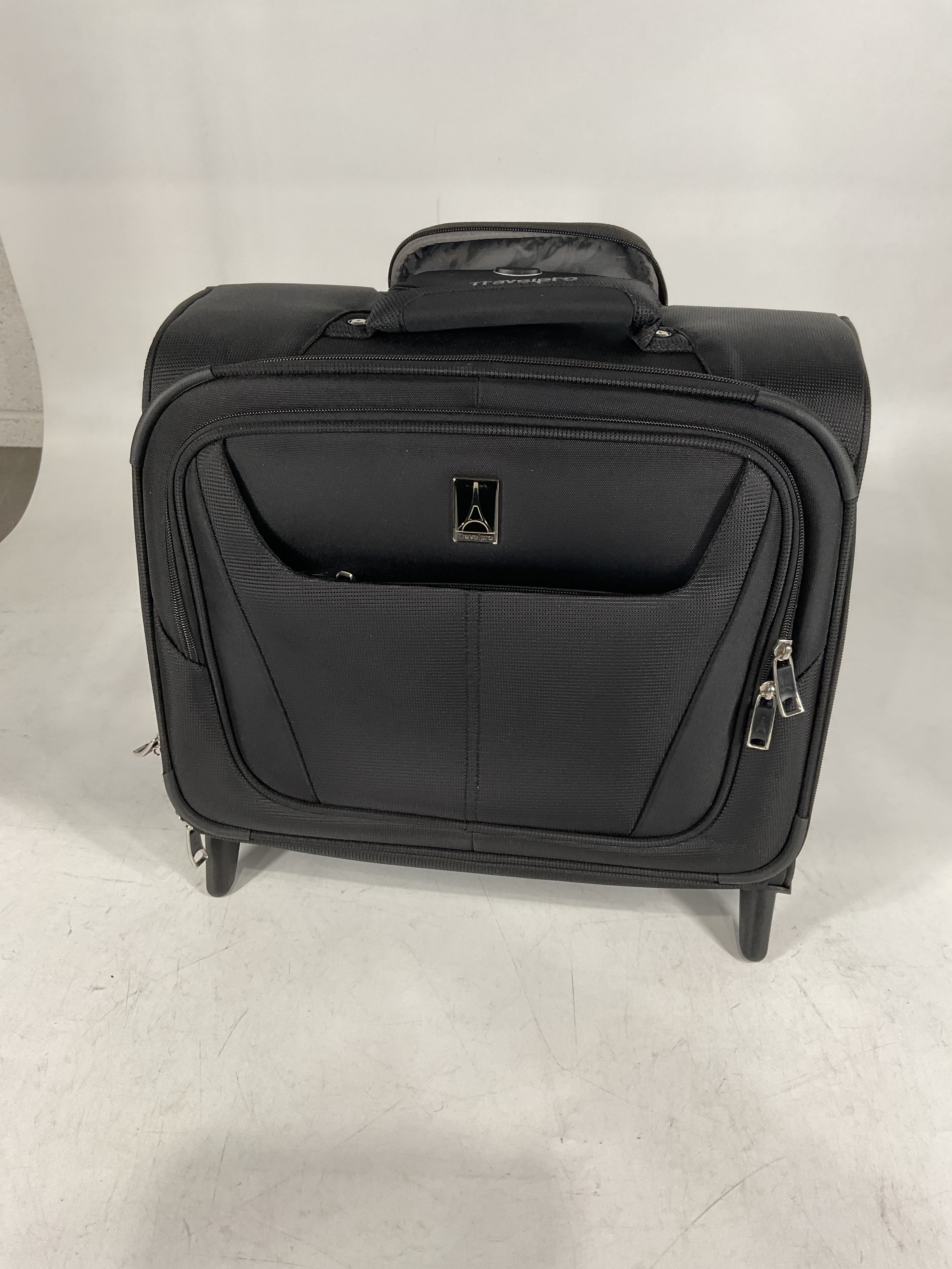 Travelpro Maxlite 5 Softside Lightweight Rolling Underseat Tote Upright 2 Wheel Bag, Men and Women U9