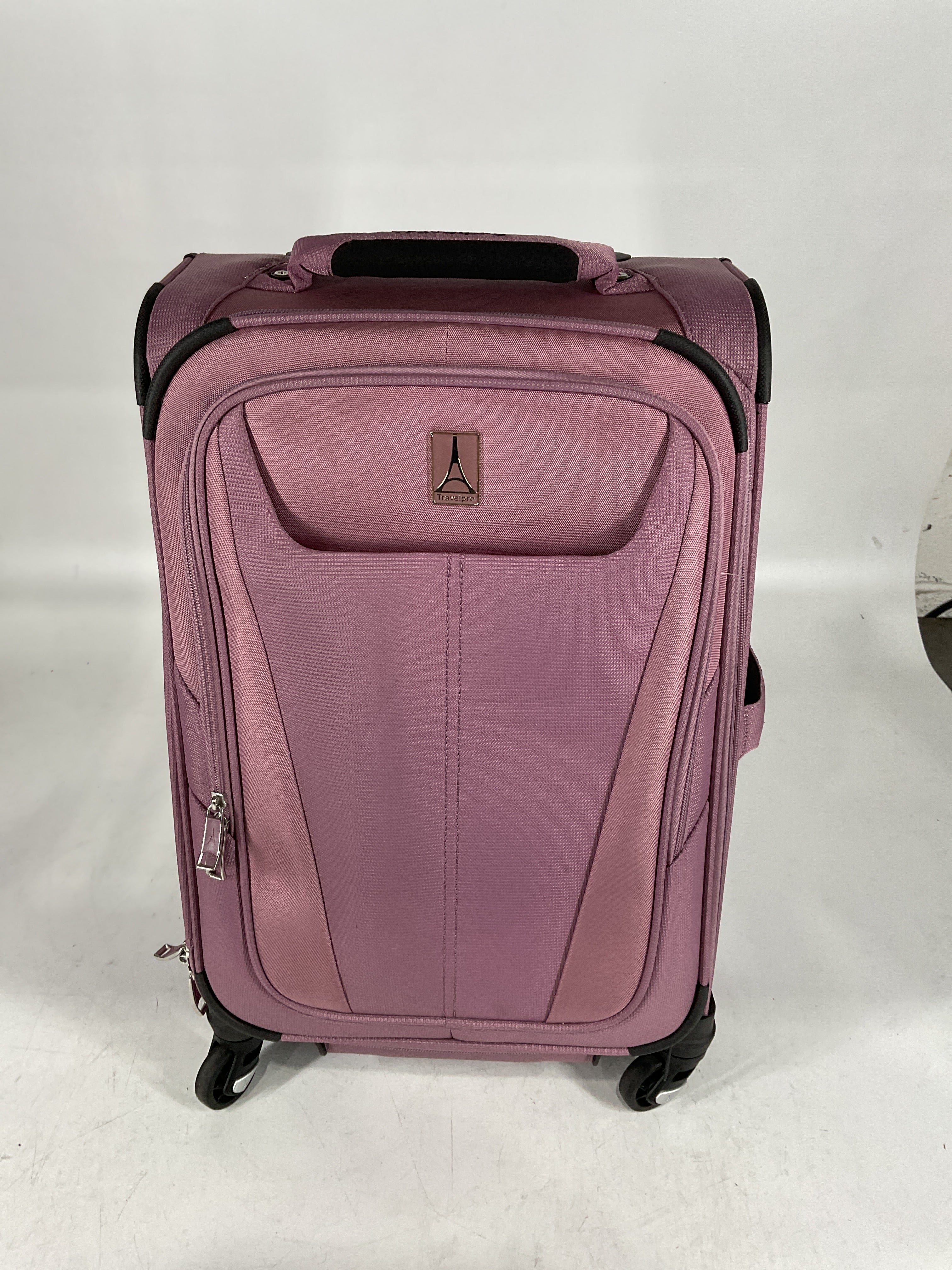 Travelpro Maxlite 5 Softside Expandable Luggage with 4 Spinner Wheels, Lightweight Suitcase, Men and Women U1